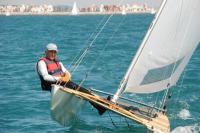 El gaditano Vicente Climent gana el Trofeo Federopticos Ruiz Diez de Patín a Vela y levanta la primera copa autonómica de la nueva temporada.