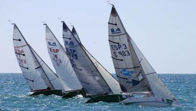 El malagueño Javier Contreras gana en Benalmádenala 3ª del I Circuito Iberdrola – vela paralímpica 2013