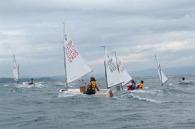 El Náutico de Riveira anfitrión del Campeonato Gallego de Optimist