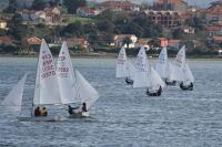 El Patin de Javier y Cristina, cerró la temporada del Snipe con un doblete en la bahía de Santander
