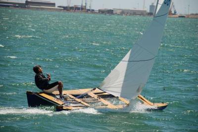 El sanluqueño Paco Fernández se coloca líder de la XII Liga de Invierno de Patín a Vela