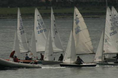 El viento faltó a la cita con el Trofeo Posada del Mar de snipe