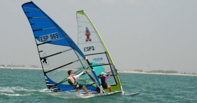 Fernando Martínez del Cerro se mantiene al frente del nacional de Fórmula Windsurfing