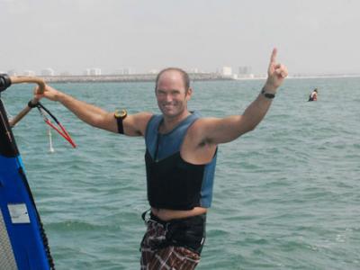 Fernando Martínez del Cerro se proclama campeón de España de Fórmula Windsurfing en aguas de la bahía de Cádiz