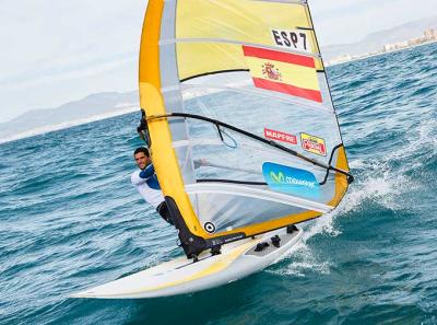 Iván Pastor, más cerca del top ten en el Europeo de RS:X Iván Pastor, más cerca del top ten en el Europeo de RS:X
