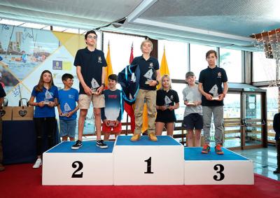 Jaime Ayarza gana Trofeo AECIO de Optimist. Triplete grancanario en el podio