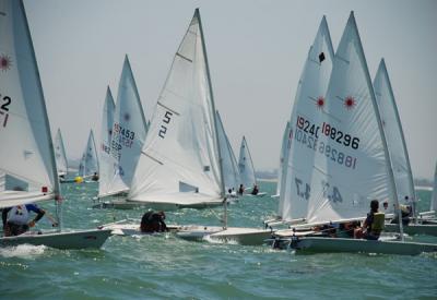 Javier Blanco (CM Puerto Sherry), Javier Guitian (CM Puerto Sherry) y Marcos Peña (CN Elcano) se imponen en aguas de Almeria