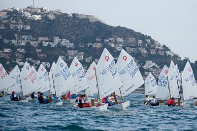 Joan  Domingo  y  Joan  Fargas  suben  al  podio  de  la  segunda  regata  del  Circuit Català en Rose