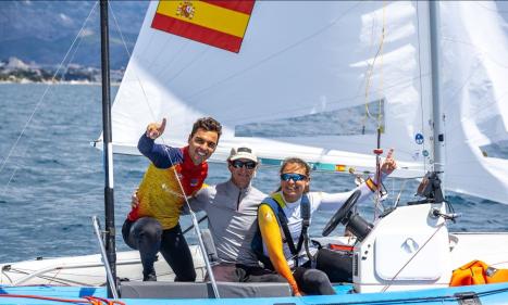 Jordi Xammar y Marta Cardona se coronan campeones de Europa de 470 mixto Jordi Xammar y Marta Cardona se coronan campeones de Europa de 470 mixto