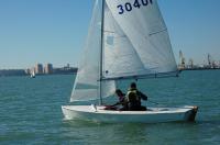 José Antonio Garrido y Pepe Night lideran la prueba en la 4ª regata de la Liga de snipe de Cádiz