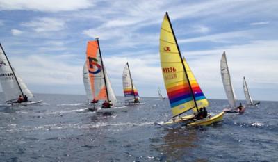 Juan Antonio Llabrés y Ana Tomás y Pascual Blanco, ganan el Trofeo CN Les Basetes de catamaranes