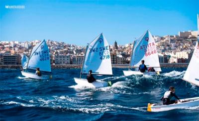 La bahía de Las Palmas de Gran Canaria escenario del Trofeo AECIO