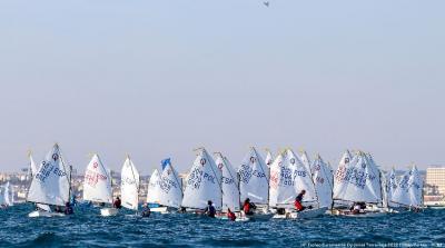 La Euromarina Optimist Torrevieja ya llega a los 400 regatistas