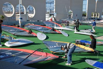 La Federacion Andaluza de Vela se convierte en la base oficial de entrenamiento del equipo preolímpico Femenino de tablas