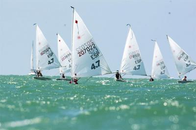 La gaditana Sierra y los malagueños Villalón y Orense, campeones de Andalucía de Láser 4.7