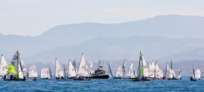 Las pruebas de vela ligera comienzan en el Abra con el Trofeo Guadalimar