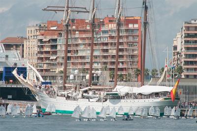 Los Optimist y los 420 mantienen sus podios  tras el paso del ecuador del trofeo Juan Sebastián Elcano. 