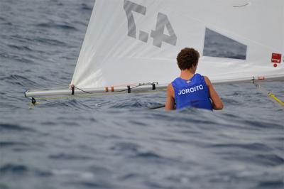 Los regatistas del RCNT dominan el Trofeo Comodoro 