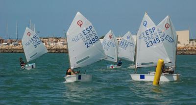 Los valencianos, primeros líderes del Campeonato de España de Optimist por Equipos Los valencianos, primeros líderes del Campeonato de España de Optimist por Equipos