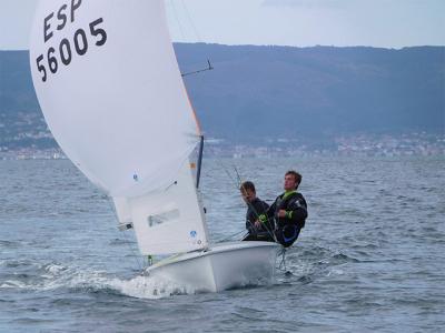 Martín Wizner - Pedro Ameneiro; África Alonso - María Perez- Canal Campeones/as Gallegos /as de la clase 420  2019.