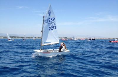 María Bover logra el campeonato femenino de España de la clase Optimist