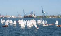 Más de 150 regatistas participan en el trofeo Unicef de vela 2010