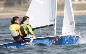 Nicolás Miñones y Diego Lago ganan la regata clasificatoria de Cadete del CN Ribeira