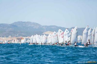 Pablo Ruiz se coloca líder destacado de la VII Setmana de Vela-Trofeo GD Durán de Cala Gamba