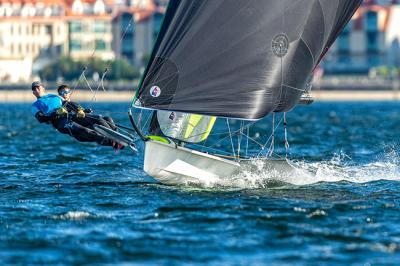 Patricia Suárez y María Cantero muestran su jerarquía en 49er FX y los gallegos Wizner y García aspiran al podio de 49er en el Nacional de Vilagarcía