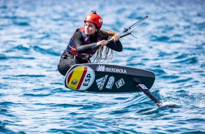 Pulido estrena el europeo de Formula Kite en el Top10