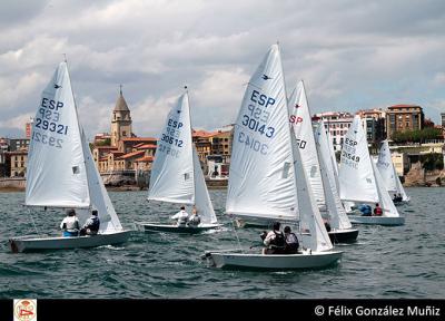 Se celebró en aguas de la bahía de Gijón, el VI Trofeo de San Pedo de Vela Ligera