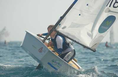 SILVIA MAS SE CUELGA EL ORO EN EL CAMPEONATO DE CATALUÑA DE OPTIMIST