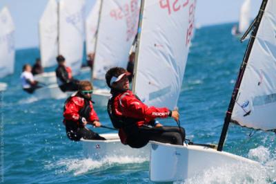 Torrevieja manda en el arranque del Autonómico Optimist B