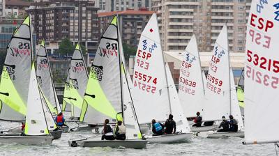 Vela Ligera  Daniela y Paula Voss ganan el XIX Trofeo José Luis Azqueta