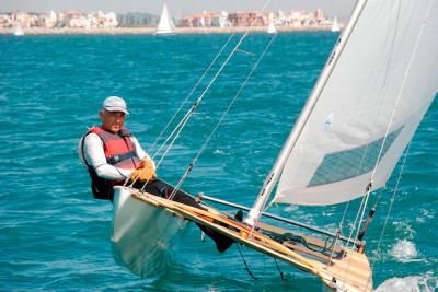 Vicente Climent, nuevo líder de la XXI Liga de Patín a Vela