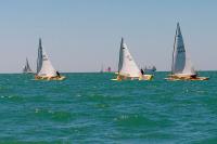 Vicente Climent levanta la copa autonómica de Patín en la bahía gaditana