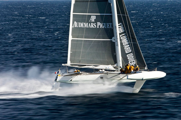 Record de velocidad a vela del Hydroptere 50.17 nudos