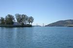 Canal entre el islote Lobeira y San Antonio para embarcaciones menores. 