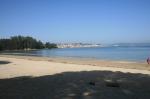 Playa de Gandarío. Sada al fondo