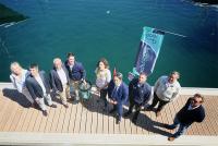 En las instalaciones del Náutico coruñés imagin instala en aguas de A Coruña un dispositivo para recoger residuos del mar 