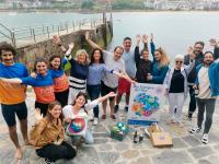 Remando alrededor de la isla de Santa Clara para celebrar el DÍA  EUROPEO DEL MAR