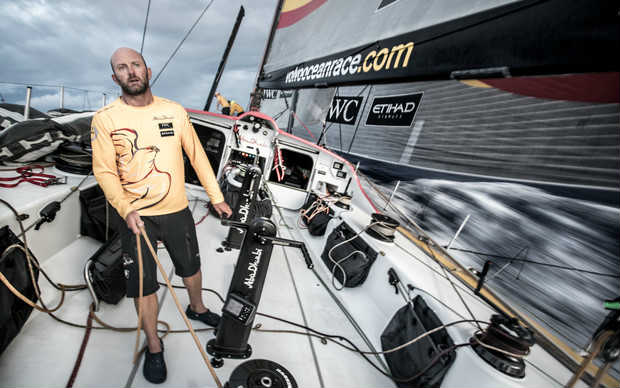 150219_VOR_ABU-DHABI_01