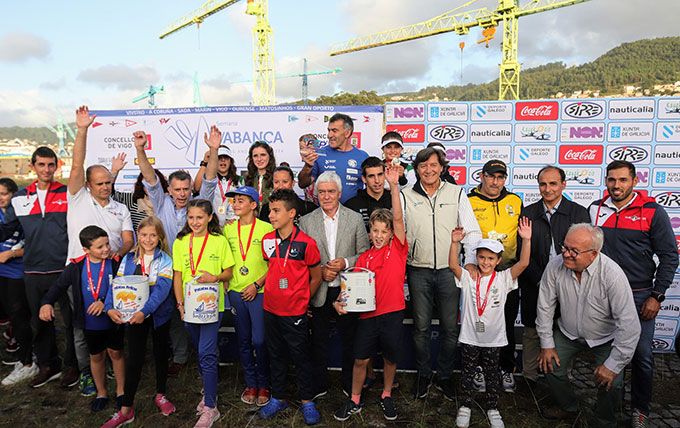 2019-09-21-Foto-de-Familia-de-los-medallas-(Foto-Pedro-Seoane)