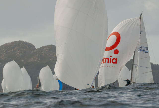 baiona_espectadoras del Mundial - Foto Lalo R Villar-1