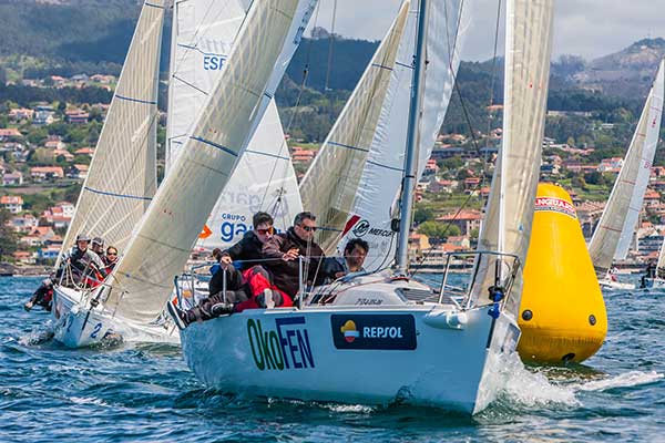 El-Okofen-de-Javier-de-la-Gándara-fue-el-mejor-de-la-flota-gallega-en-el-Campeonato-de-España-J80---Foto-©-Rosana-Calvo-