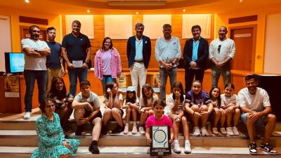 Un total de 380 jóvenes participaron este año en “O mar na escola 2026-xogando co vento”