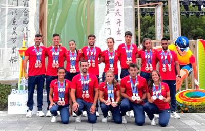 Doble bronce en la cita china de Chengdu con la selección española para la palista del Club Náutico Sevilla Loreto Macho