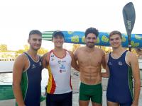 Los medallistas mundiales Carlos Garrote y Javier Hernanz, en el Club Náutico Sevilla