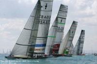 BMW Oracle gana la primera regata del acto 13