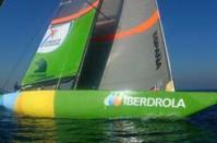 El Desafío Español entrena ya con dos barcos en Valencia